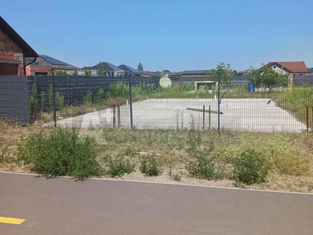 Eladó telek Mórahalom 700 nm