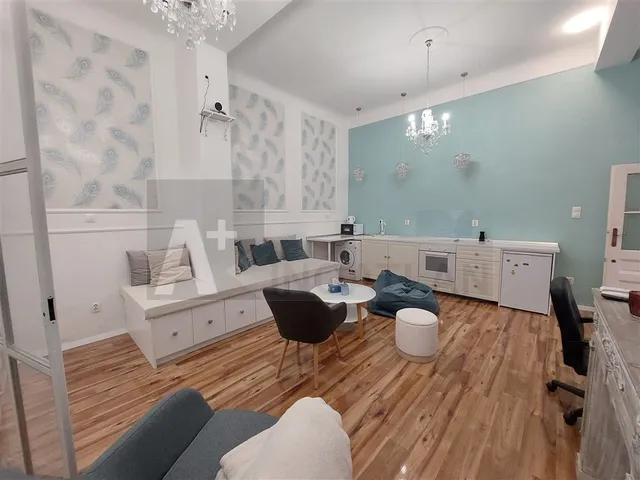 Eladó lakás Szeged, Belváros 99 nm