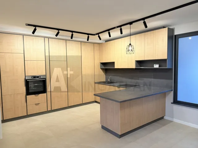 Eladó lakás Szeged, Rókus 79 nm