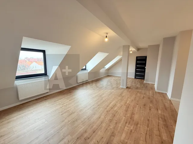 Eladó lakás Szeged, Rókus 87 nm