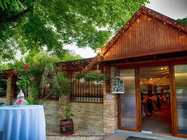 Eladó kereskedelmi és ipari ingatlan Szeged, Sziksós 1113 nm