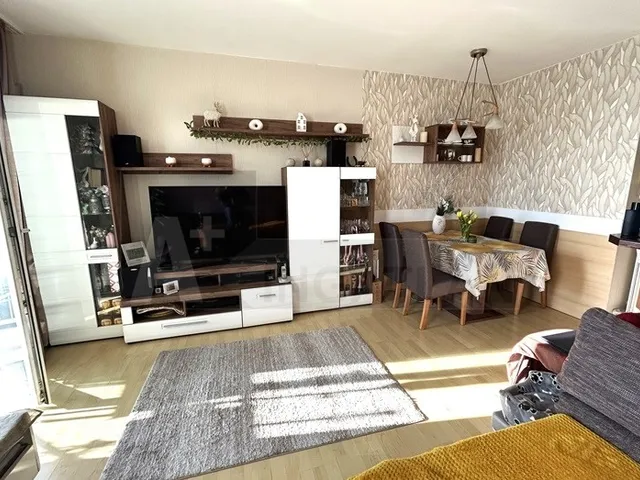 Eladó lakás Szeged, Rókus 74 nm