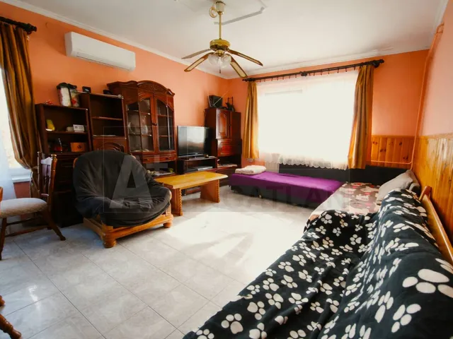 Eladó ház Sándorfalva 160 nm