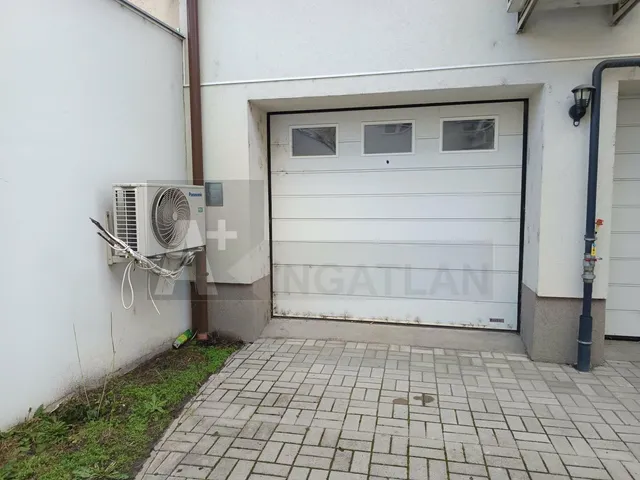 Eladó garázs Szeged, Móraváros 14 nm