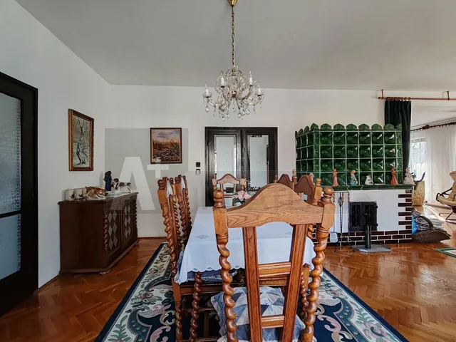 Eladó ház Szeged, Újszeged 195 nm