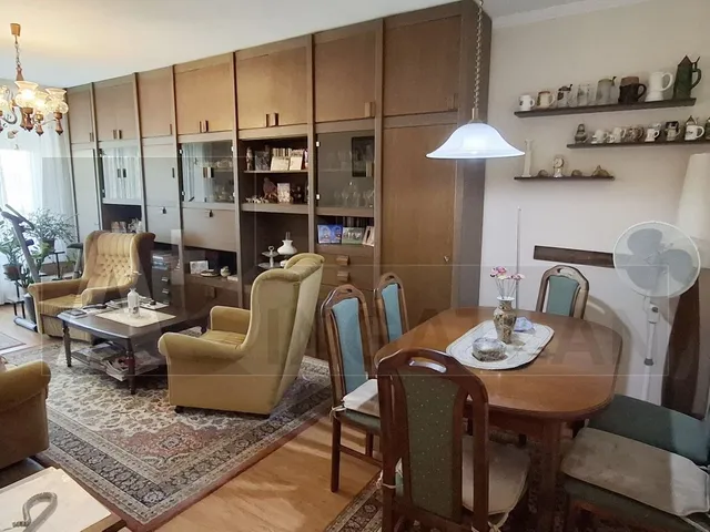 Eladó lakás Szeged, Makkosház 69 nm