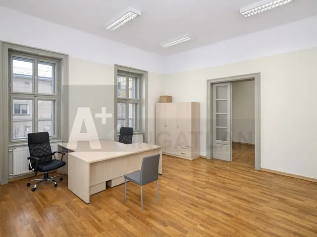 Eladó ház Szeged, Belváros 300 nm