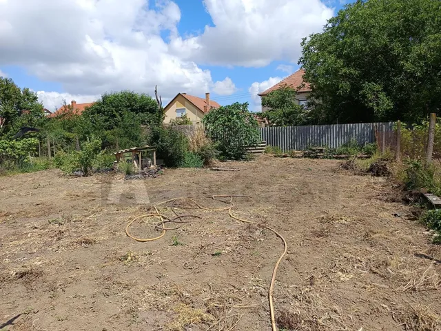 Eladó telek Szeged, Szőreg 486 nm