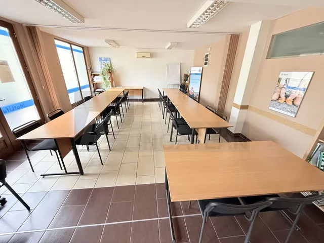 Eladó kereskedelmi és ipari ingatlan Szeged, Belváros 167 nm