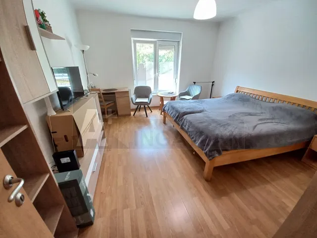 Kiadó lakás Szeged, Felsőváros 30 nm
