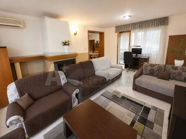 Eladó ház Szeged, Tápé 258 nm