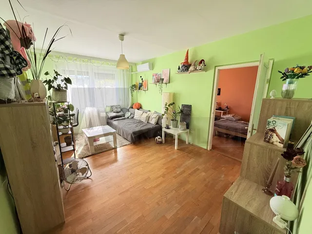 Eladó lakás Szeged, Tarján 72 nm