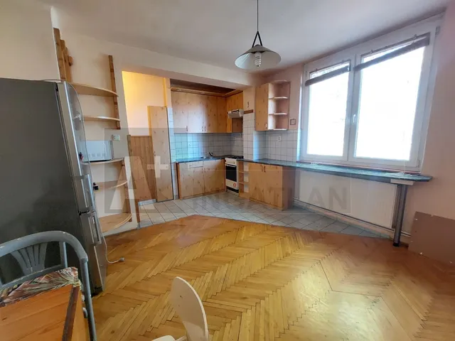 Eladó lakás Szeged, Kiskundorozsma 95 nm