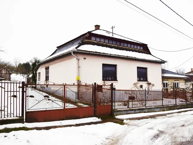 Eladó ház Nagylóc 92 nm