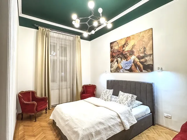 Eladó lakás Budapest VI. kerület, Nagykörúton belüli terület 95 nm