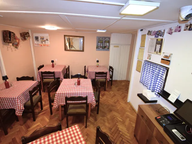 Kiadó kereskedelmi és ipari ingatlan Budapest VII. kerület, Külső-Erzsébetváros 60 nm