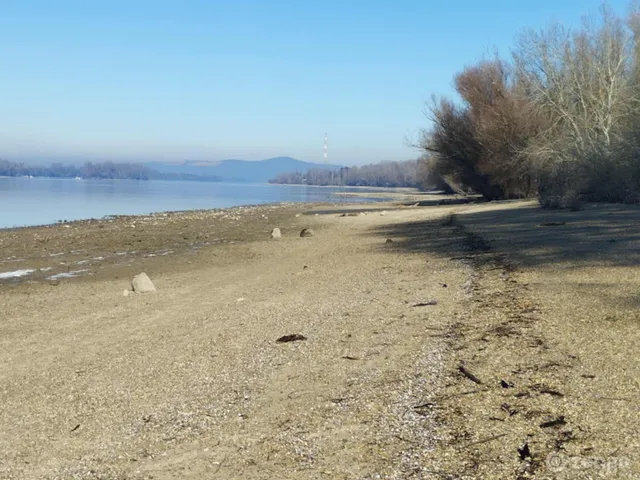 Eladó telek Dunakeszi 6921 nm