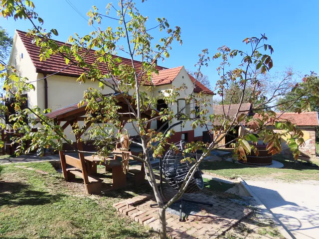 Eladó ház Kustánszeg 77 nm