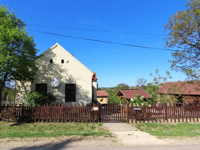 Eladó ház Kustánszeg 77 nm