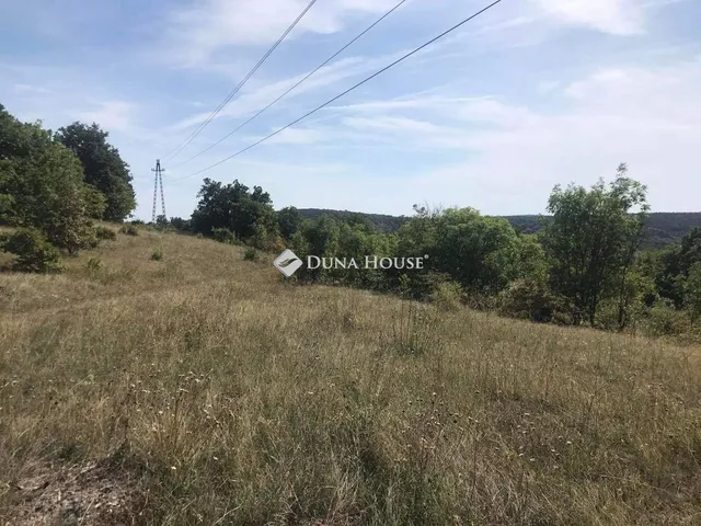 Eladó telek Balatonalmádi 2204 nm