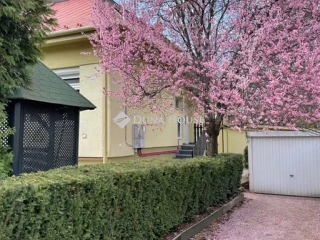 Eladó ház Veszprém 220 nm