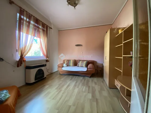Eladó lakás Veszprém 113 nm