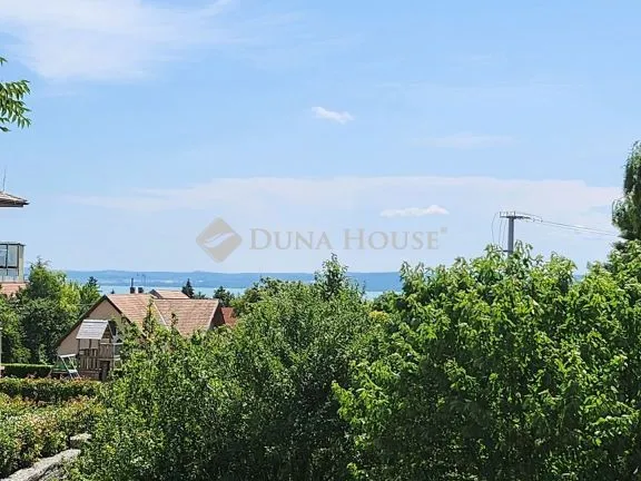 Eladó telek Balatonfüred 975 nm