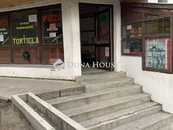 Eladó kereskedelmi és ipari ingatlan Várpalota 28 nm