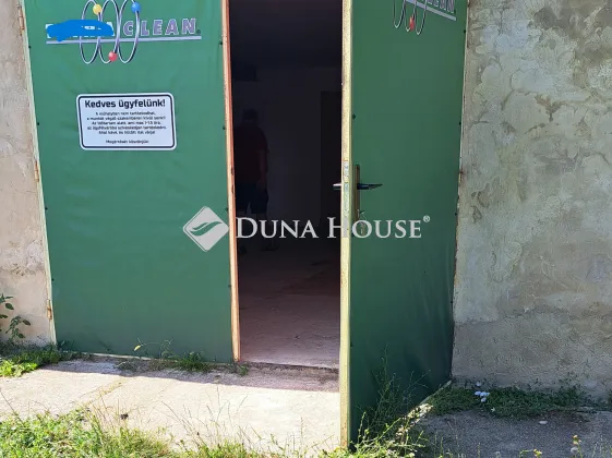 Kiadó kereskedelmi és ipari ingatlan Sóly, Nincs utca 140 nm
