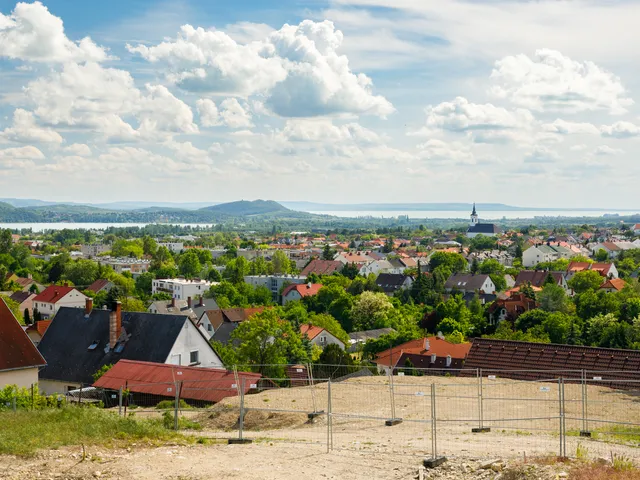 Eladó telek Balatonfüred 1184 nm