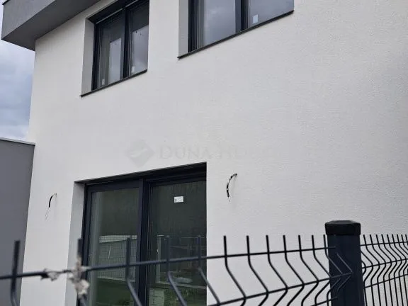 Eladó ház Ajka, Nincs utca 98 nm