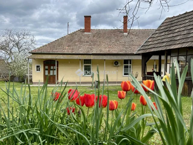 Eladó ház Bakonyszentlászló 114 nm