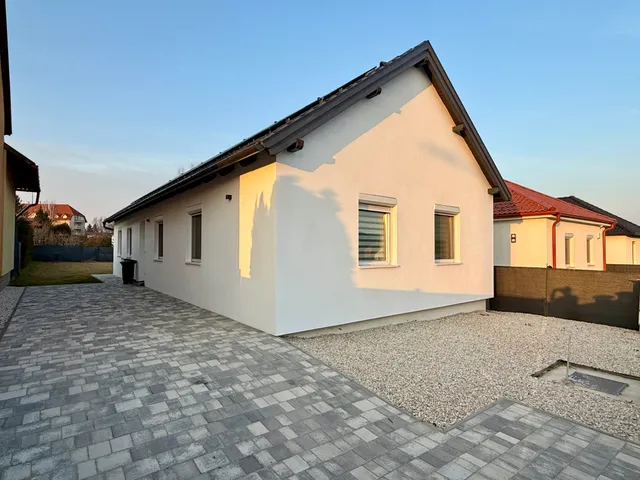 Eladó ház Herend 104 nm