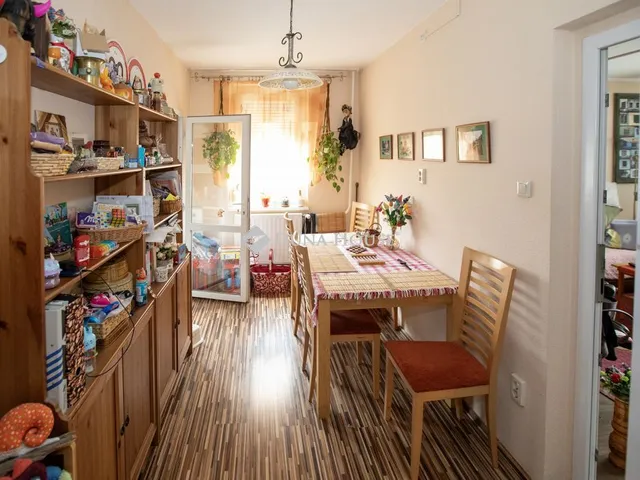 Eladó lakás Ajka 85 nm