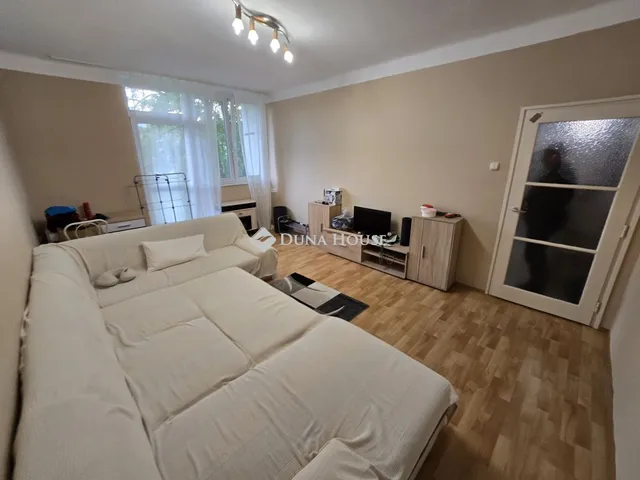Eladó lakás Veszprém 42 nm