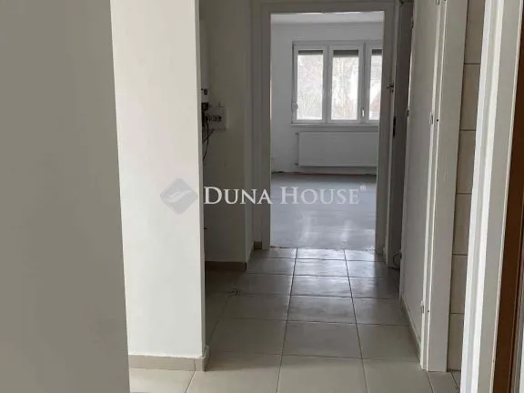 Eladó lakás Balatonalmádi 71 nm