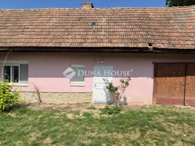 Eladó ház Lókút 62 nm