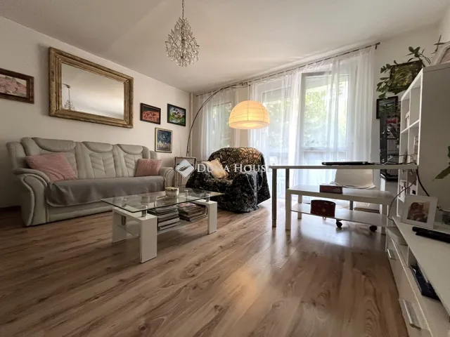 Eladó lakás Veszprém 76 nm
