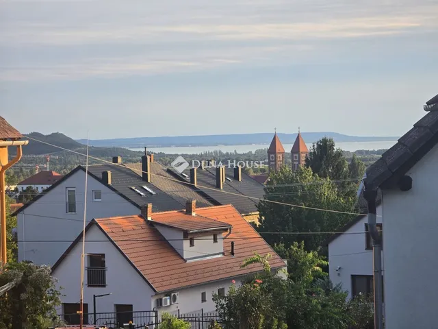 Eladó telek Balatonfüred 1500 nm