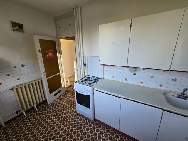 Eladó lakás Veszprém, Stromfeld Aurél utca 62 nm