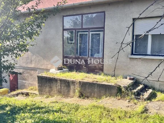 Eladó ház Ajka, Fiastyúk utca 92 nm