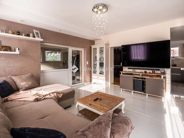 Eladó ház Balatonalmádi 232 nm