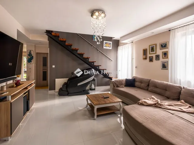 Eladó ház Balatonalmádi 232 nm