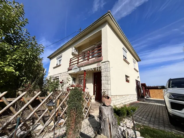 Eladó ház Bakonyszentkirály 150 nm