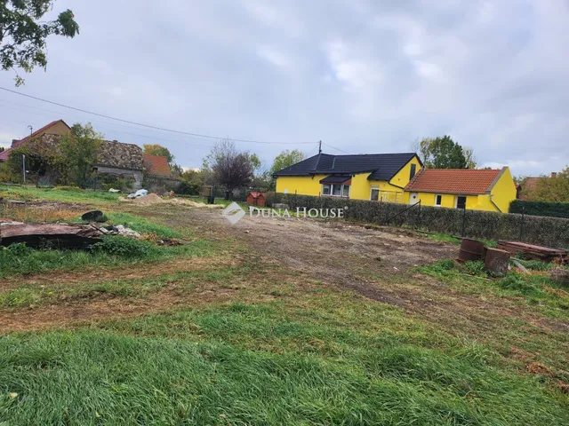 Eladó telek Ősi 666 nm