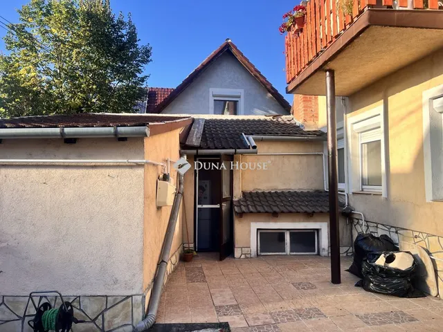 Eladó ház Veszprém, Malom utca 140 nm