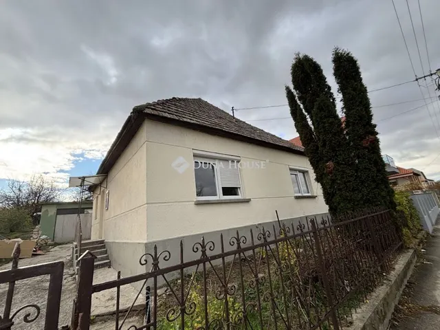 Eladó ház Csetény 85 nm