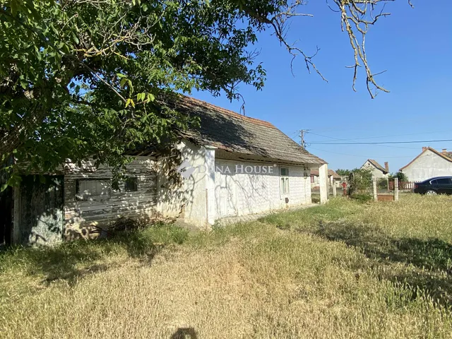 Eladó ház Kisláng 50 nm