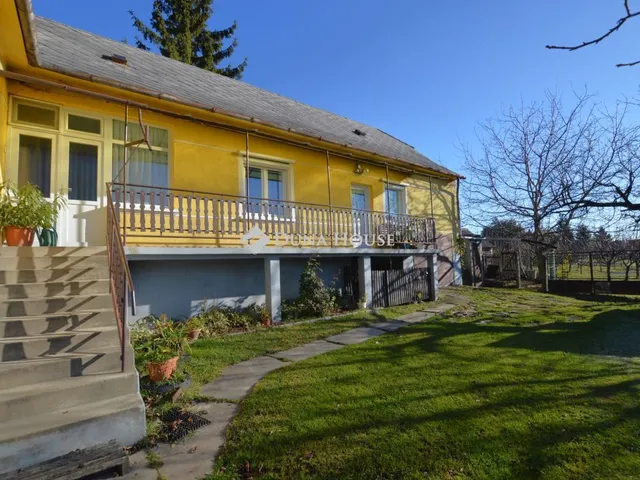 Eladó ház Lókút 147 nm