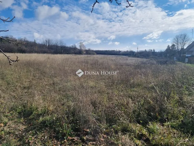 Eladó telek Balatonfűzfő 1000 nm